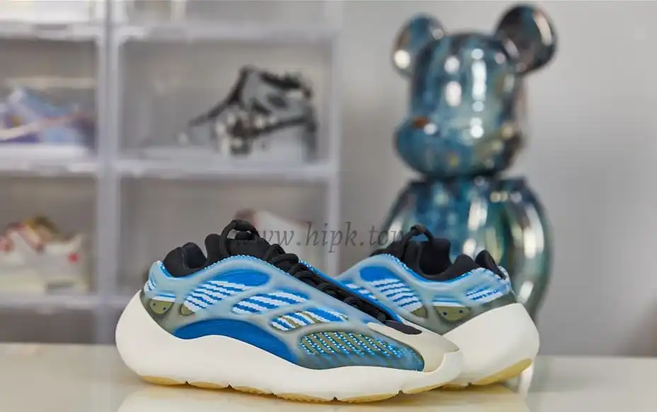 PK God yeezy 700 V3 Arzareth retail materials ready to ship