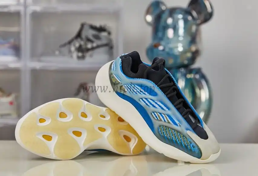 PK God yeezy 700 V3 Arzareth retail materials ready to ship