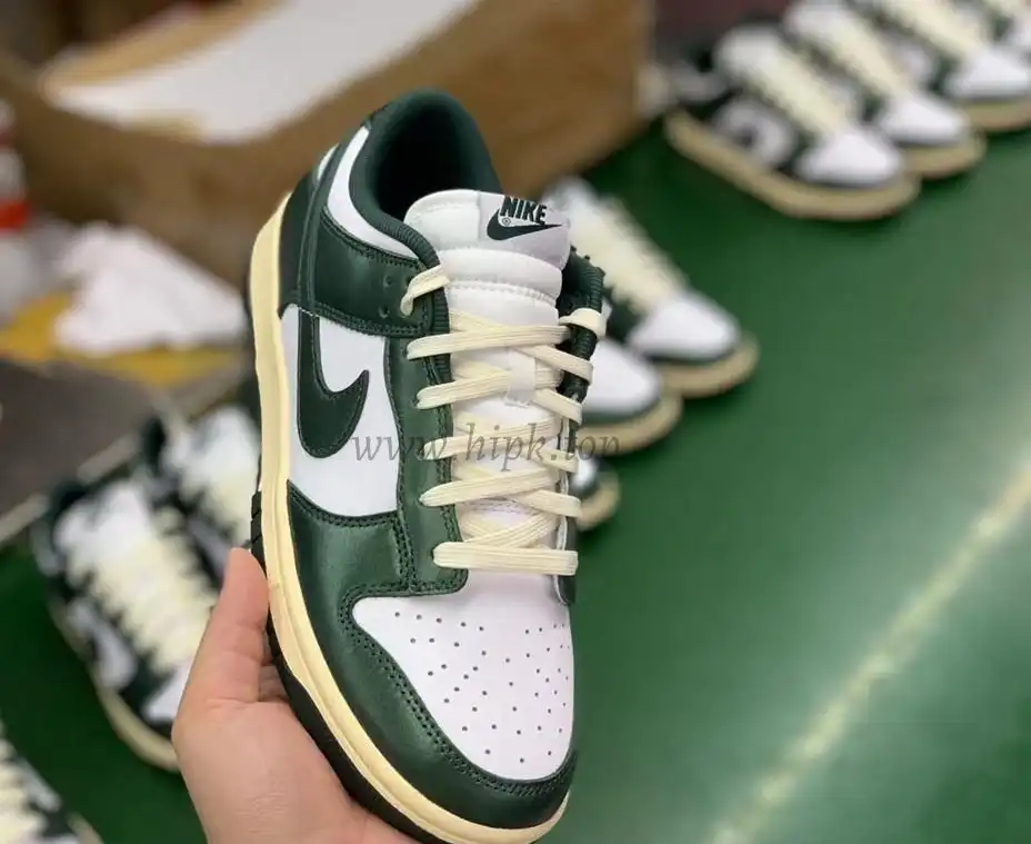 PK god Nike dunk low vintage green retail materials ready to ship