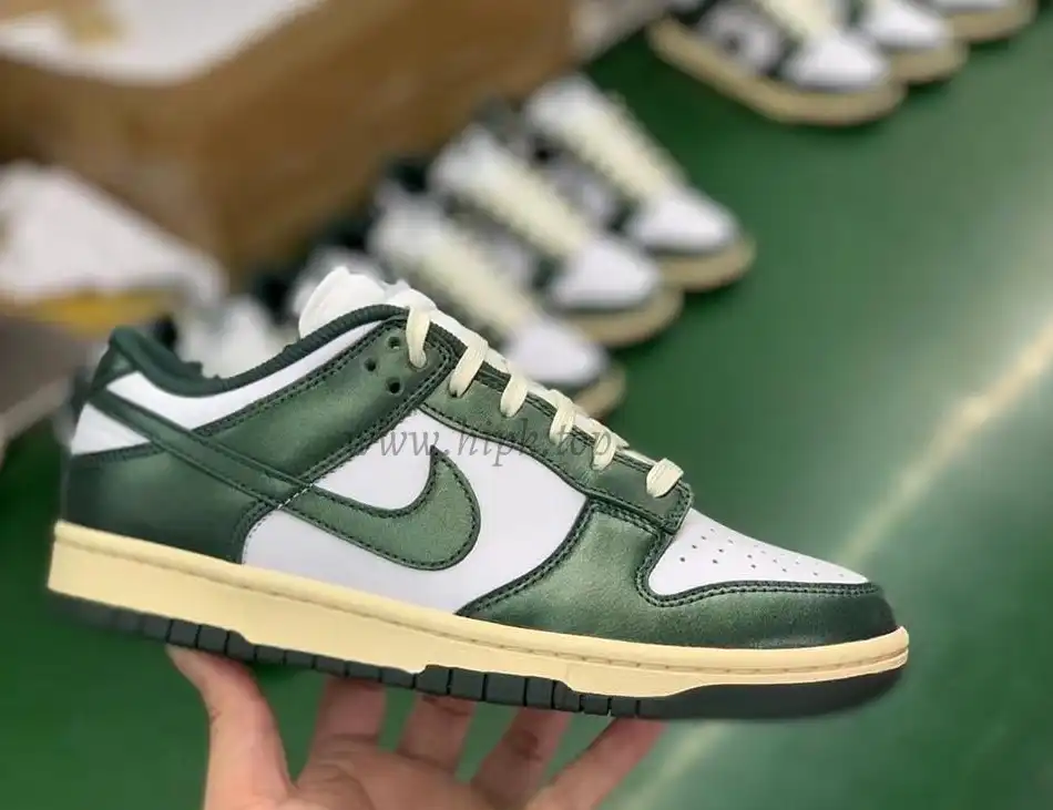 PK god Nike dunk low vintage green retail materials ready to ship