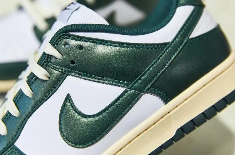 PK god Nike dunk low vintage green retail materials ready to ship