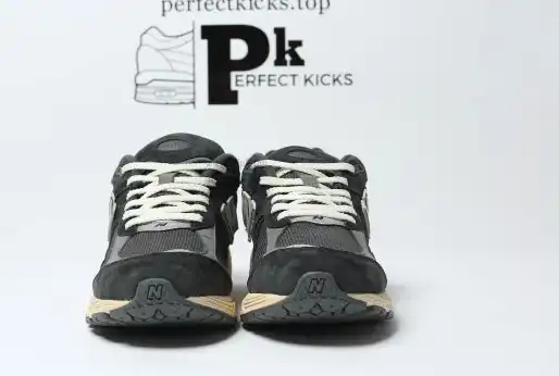 PK GOD New Balance 2002R Black Dark Grey RETAIL MATERIALS READY TO SHIP