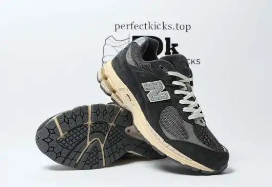 PK GOD New Balance 2002R Black Dark Grey RETAIL MATERIALS READY TO SHIP