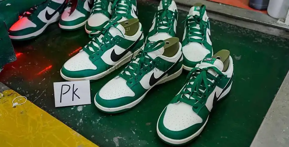 PK GOD Nike Dunk Low SE Lottery RETAIL MATERIALS READY TO SHIP