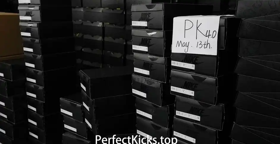 PK 4.0 Jordan 1 Retro Low OG SP Travis Scott Black Phantom RETAIL MATERIALS READY TO SHIP