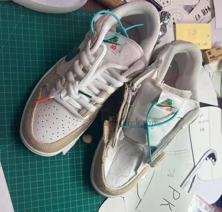 PK Jarritos X dunk SB low phantom and Malachite preorder ready on June 5th