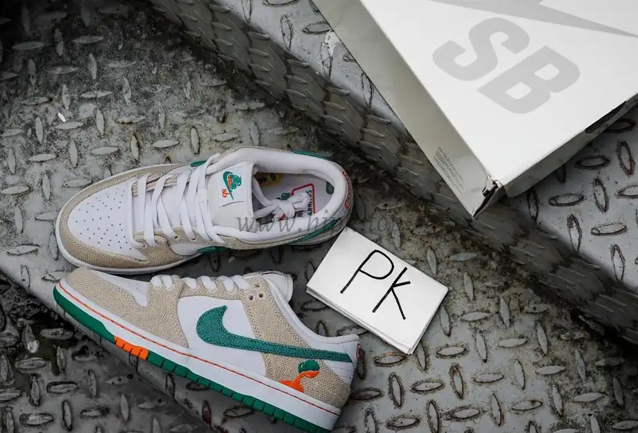 PK Jarritos X dunk SB low phantom and Malachite preorder ready on June 5th