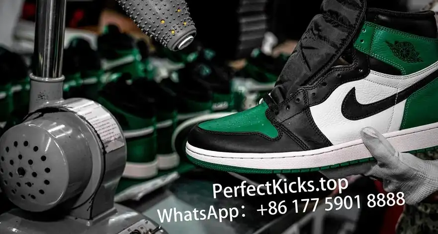 PK GOD Jordan 1 Retro High Pine Green RETAIL MATERIALS READY TO SHIP