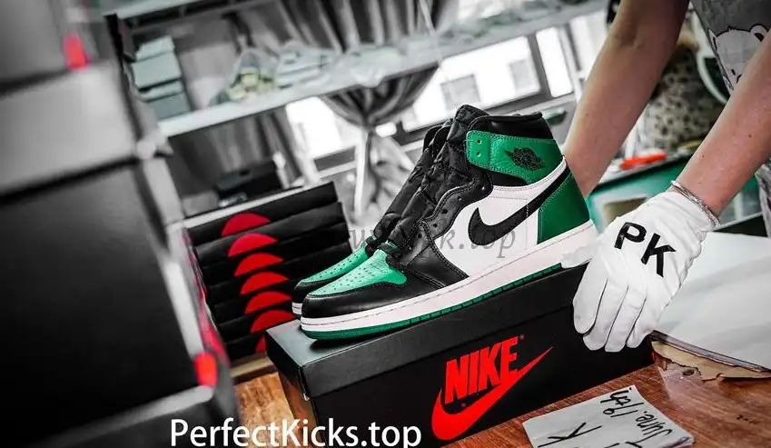 PK GOD Jordan 1 Retro High Pine Green RETAIL MATERIALS READY TO SHIP