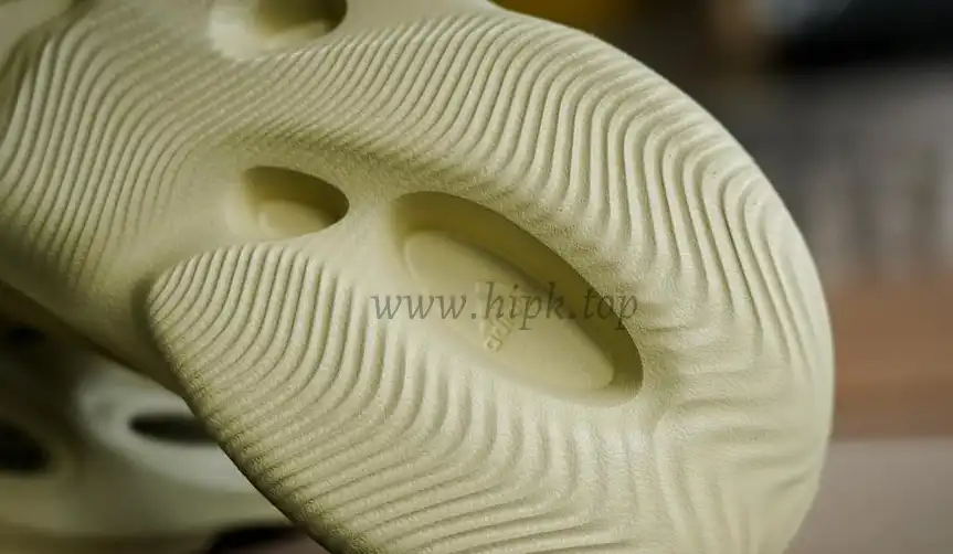 PK GOD adidas Yeezy Foam RNNR Sulfur RETAIL MATERIALS READY TO SHIP