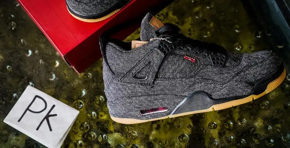 PK GOD Jordan 4 RetroLevi’s Black RETAIL MATERIALS READY TO SHIP