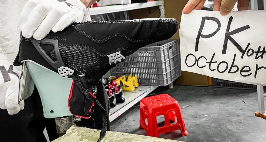 PK GOD Jordan 4 Retro Bred RETAIL MATERIALS READY TO SHIP