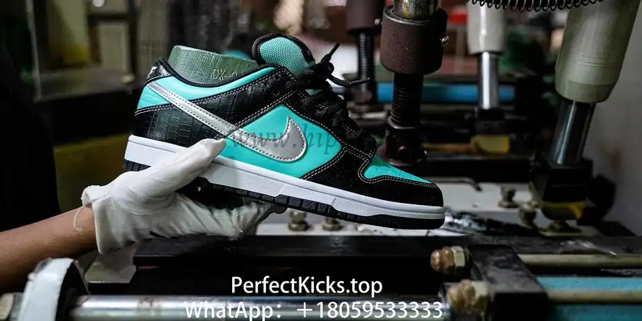 PK5.0 Nike SB Dunk Low Diamond Supply Co Aqua Blue RETAIL MATERIALS READY TO SHIP