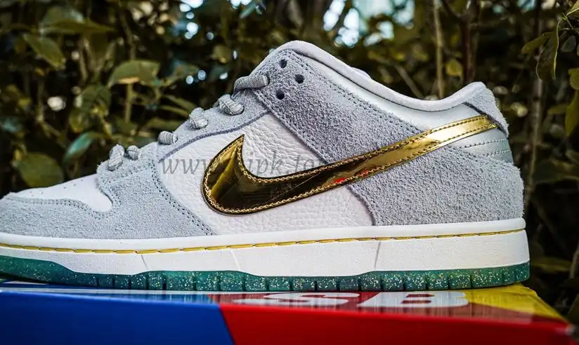 PK God Nike Sb dunk low X Sean Cliver holiday special retail materials ready to ship