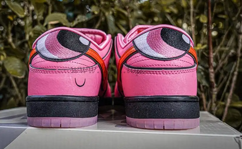 PK GOD The Powerpuff Girls x Nike Dunk SB Low Pink RETAIL MATERIALS READY TO SHIP