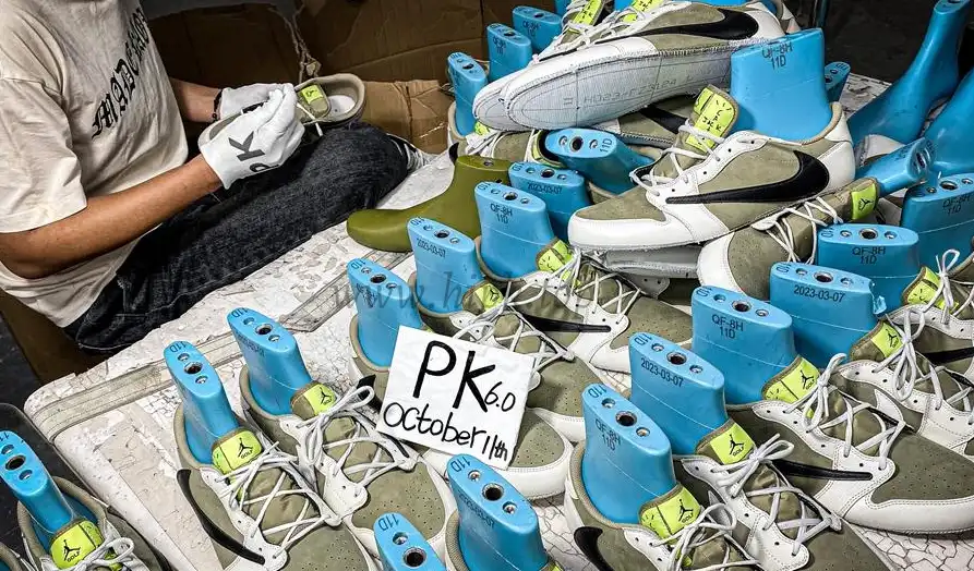 PK 4.0 Jordan 1 Retro Low Golf Travis Scott Neutral Olive RETAIL MATERIALS READY TO SHIP