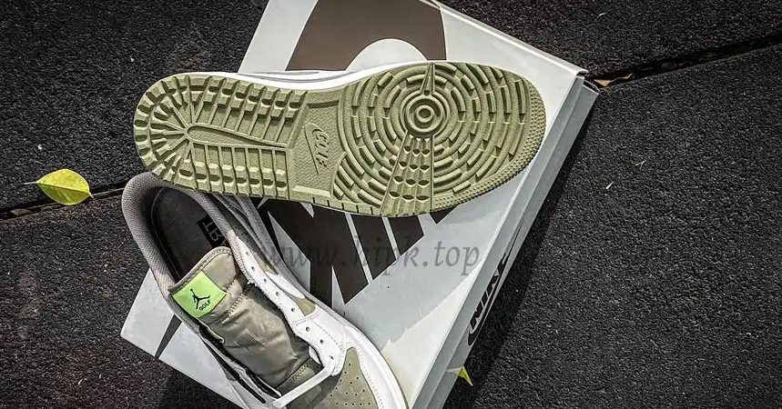 PK 4.0 Jordan 1 Retro Low Golf Travis Scott Neutral Olive RETAIL MATERIALS READY TO SHIP