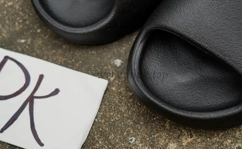 PK GOD adidas Yeezy Slide Onyx RETAIL MATERIALS READY TO SHIP