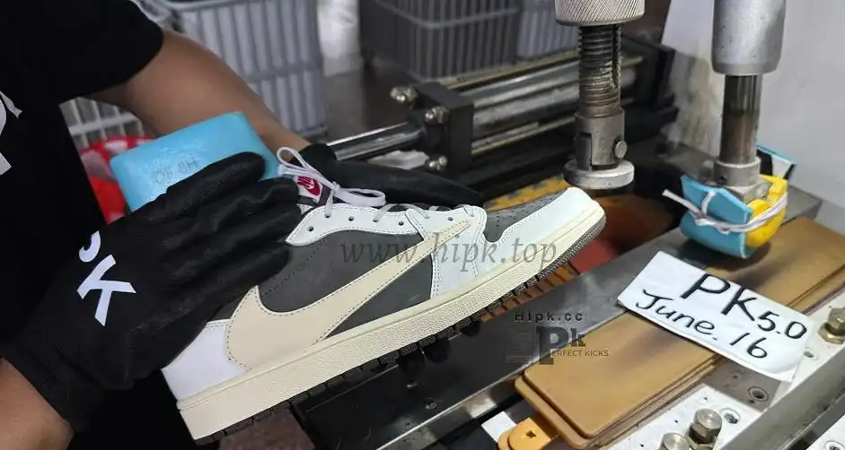 PK 5.0 Jordan 1 Retro Low OG SP Travis Scott Reverse Mocha RETAIL MATERIALS READY TO SHIP