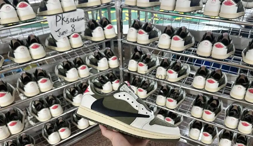 PK5.0 JORDAN 1 RETRO LOW Medium Olive TRAVIS SCOTT NEUTRAL OLIVE RETAIL MATERIALS READY TO SHIP