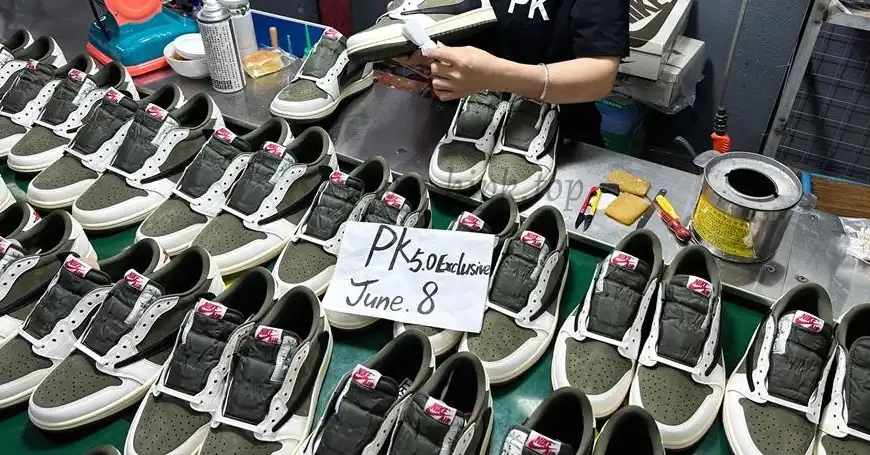 PK5.0 JORDAN 1 RETRO LOW Medium Olive TRAVIS SCOTT NEUTRAL OLIVE RETAIL MATERIALS READY TO SHIP