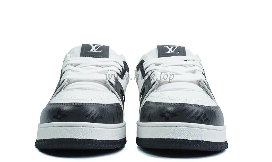 Pkgod Louis Vuitton Trainer White Black Monogram retail materials ready to ship