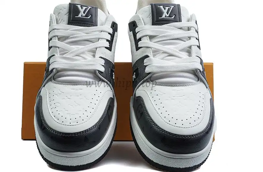 Pkgod Louis Vuitton Trainer White Black Monogram retail materials ready to ship