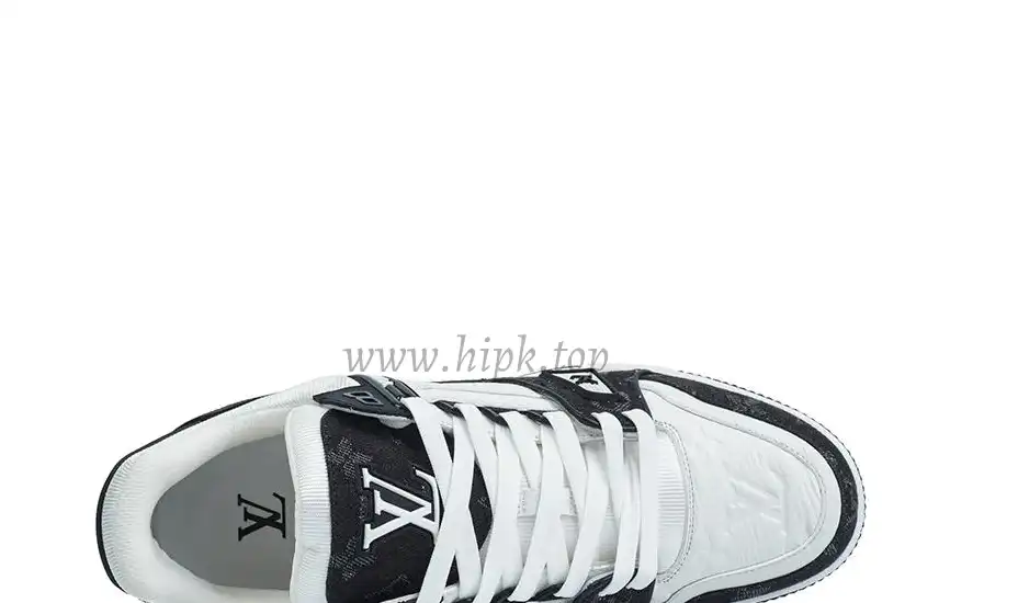 PK god Louis Vuitton LV Trainer White Black retail materials ready to ship