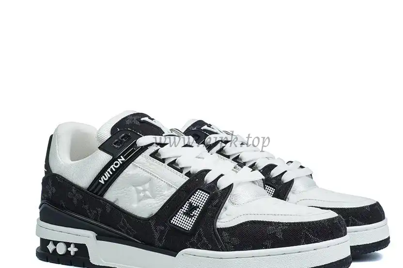 PK god Louis Vuitton LV Trainer White Black retail materials ready to ship