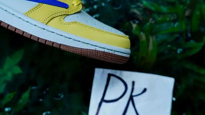 PK5.0 Travis Scott x Air Jordan 1 Low OG Canary retail materials ready to ship