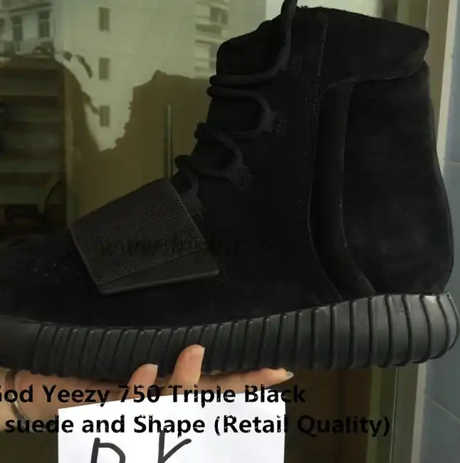 PK God Yeezy 750 Triple Black real suede and shape (real quality)