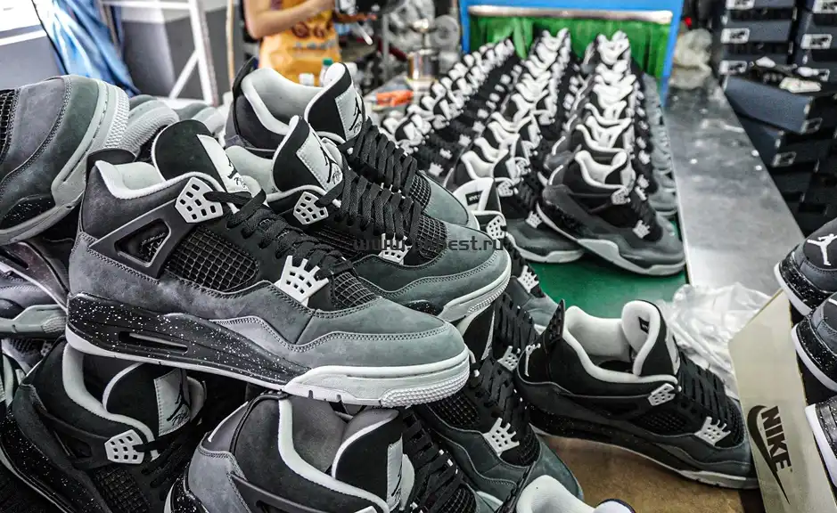 PK GOD Air Jordan 4 Retro Fear RETAIL MATERIALS READY TO SHIP