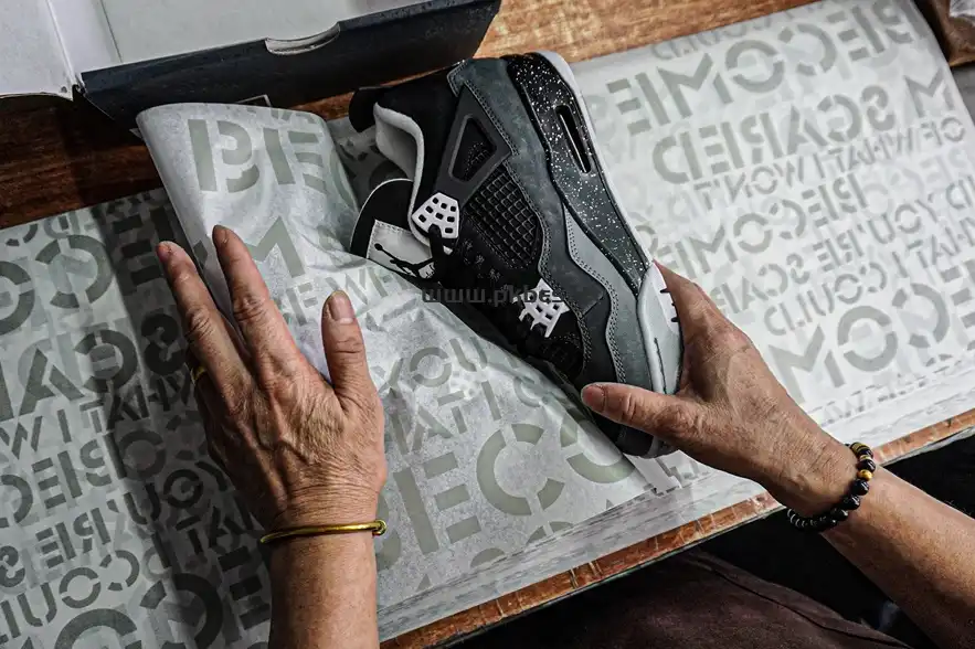 PK GOD Air Jordan 4 Retro Fear RETAIL MATERIALS READY TO SHIP