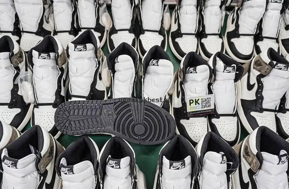 PK GOD Travis Scott x Fragment Design x Jordan Air Jordan 1 white RETAIL MATERIALS READY TO SHIP