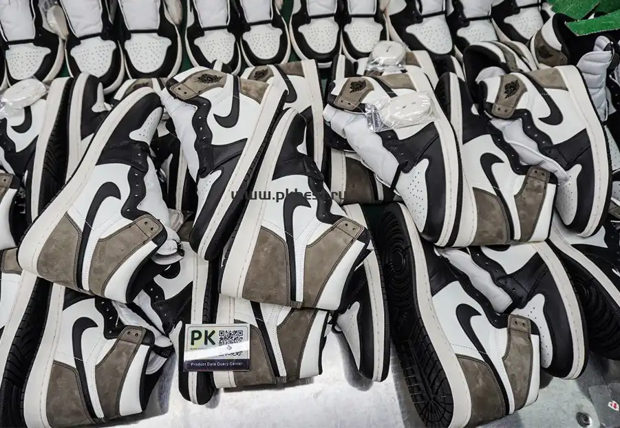 PK GOD Travis Scott x Fragment Design x Jordan Air Jordan 1 white RETAIL MATERIALS READY TO SHIP