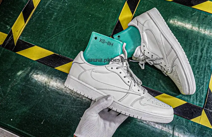 PK5.0 Travis Scott x Air Jordan 1 ‘Low White Party’ RETAIL MATERIALS READY TO SHIP