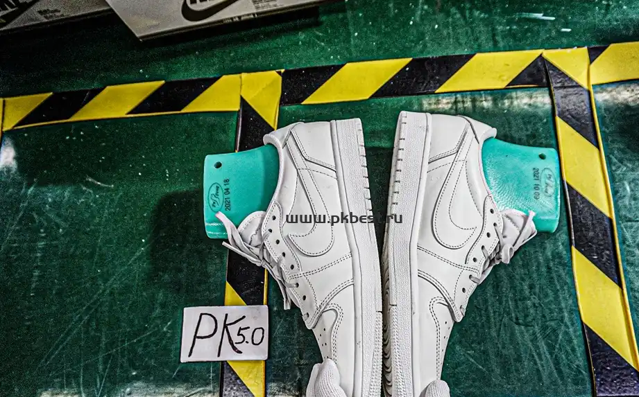 PK5.0 Travis Scott x Air Jordan 1 ‘Low White Party’ RETAIL MATERIALS READY TO SHIP