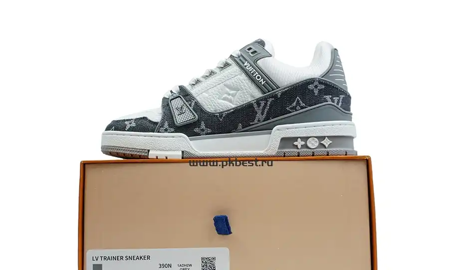 PK GOD  LOUIS VUITTON Trainer off-white RETAIL MATERIALS READY TO SHIP