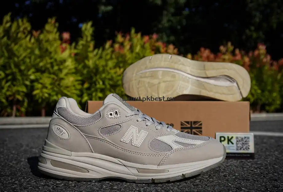 PK GOD STONE ISLAND x  New Balance NB 991 V2 gray RETAIL MATERIALS READY TO SHIP