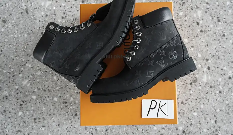 PK GOD Timberland x LOUIS VUITTON Cow leather black RETAIL MATERIALS READY TO SHIP