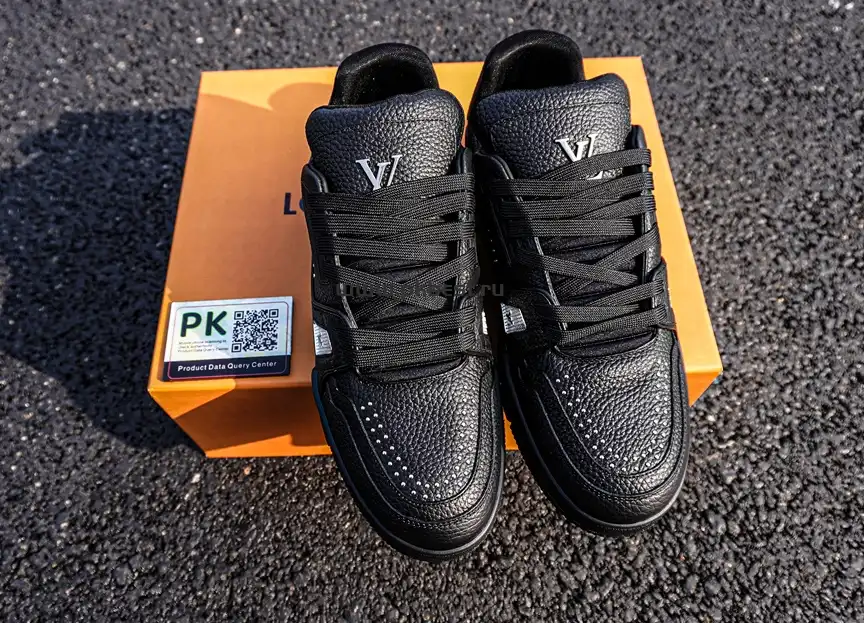 PK GOD LOUIS VUITTON Trainer black RETAIL MATERIALS READY TO SHIP