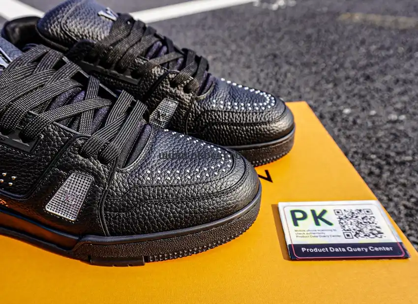 PK GOD LOUIS VUITTON Trainer black RETAIL MATERIALS READY TO SHIP