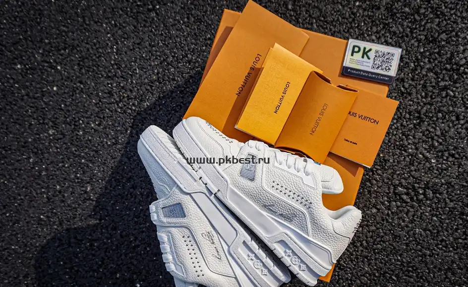 PK GOD LOUIS VUITTON Trainer white RETAIL MATERIALS READY TO SHIP