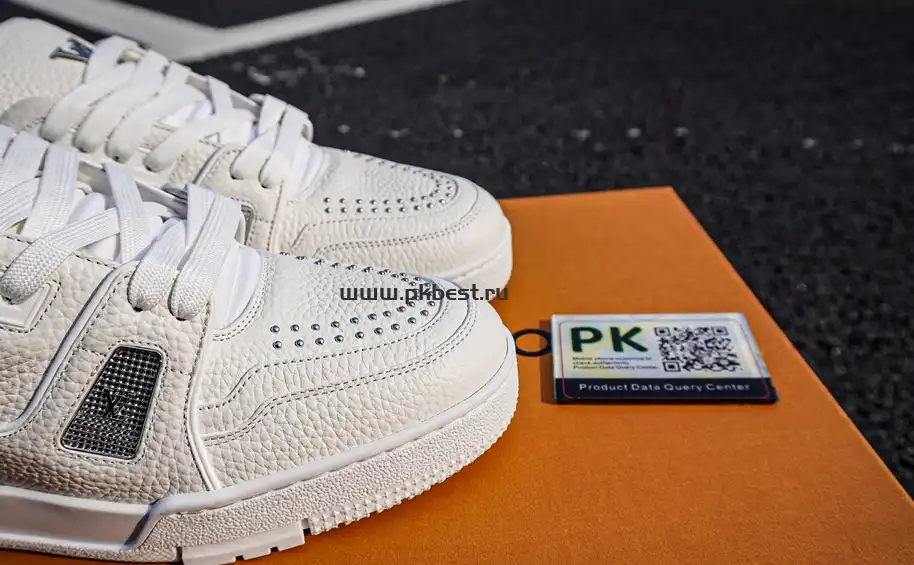 PK GOD LOUIS VUITTON Trainer white RETAIL MATERIALS READY TO SHIP