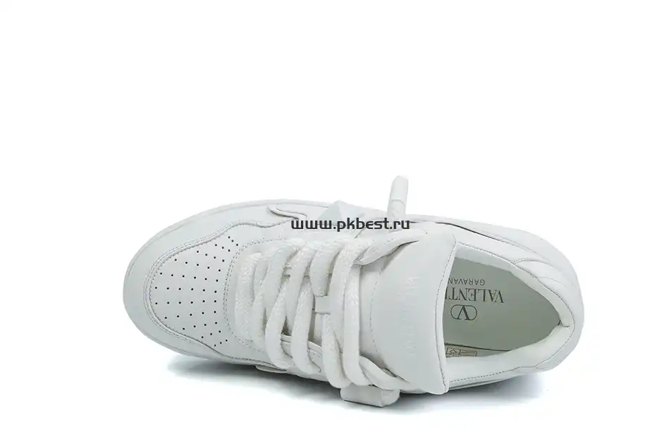 PK GOD Valentino  One Stud white RETAIL MATERIALS READY TO SHIP