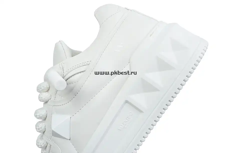 PK GOD Valentino  One Stud white RETAIL MATERIALS READY TO SHIP