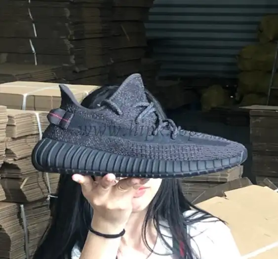 Exclusive GOD YEEZY 350 V2 Black WITH REAL PREMEKNIT FROM HUAYIYI WHICH OFFER PRIMEKNIT TO ADIDAS DIRECTLY READY TO SHIP