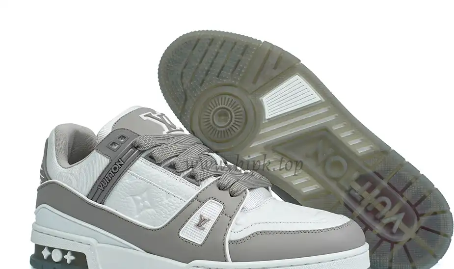 PK god Louis Vuitton LV Trainer Gray White retail materials ready to ship