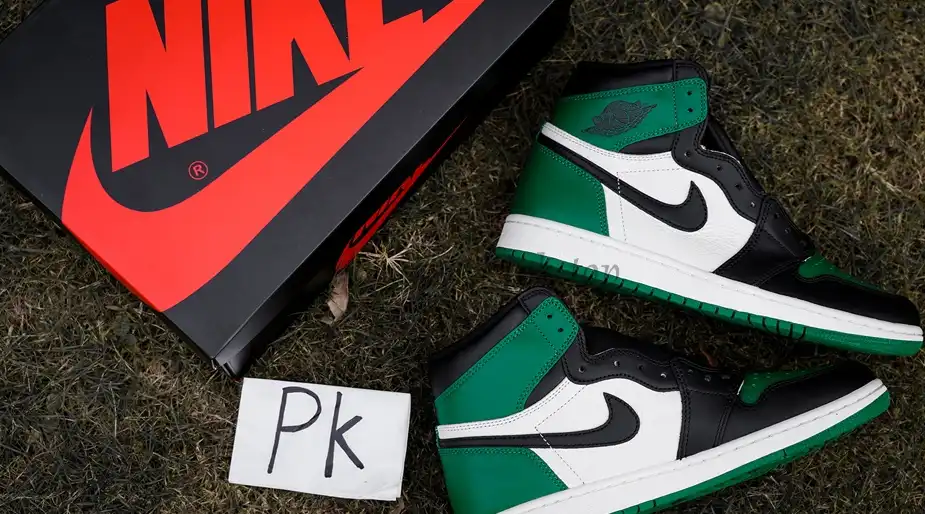 PK GOD Jordan 1 Retro High Pine Green RETAIL MATERIALS READY TO SHIP