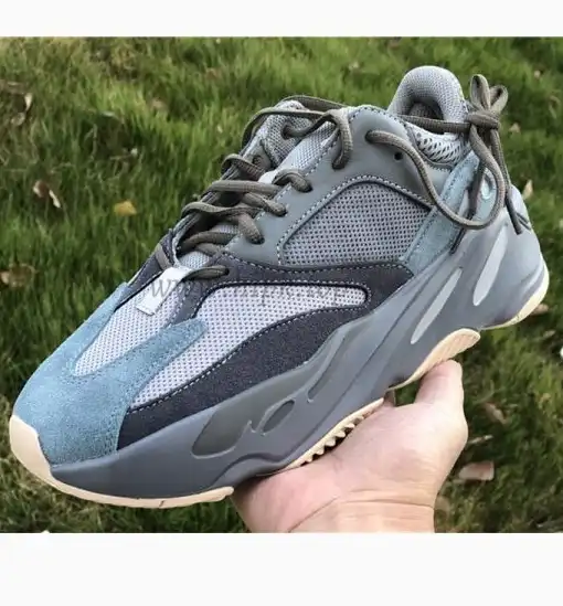 PK GOD Yeezy 700 Boost “ANALOG”retail materials ready to ship